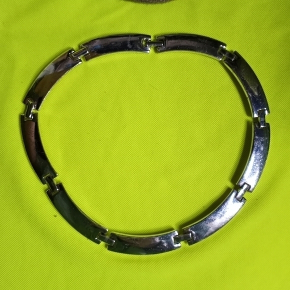 Napier silvertone choker collar necklace shows some wear - Picture 4 of 6